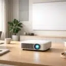 découvrez comment choisir un vidéoprojecteur silencieux pour votre bureau tout en bénéficiant d'une luminosité optimale, pour des présentations claires sans nuisances sonores.