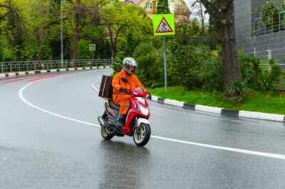 Certificat de Conformité Européen de moto de livraison