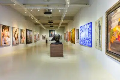 cimaises pour tableaux galerie d'art