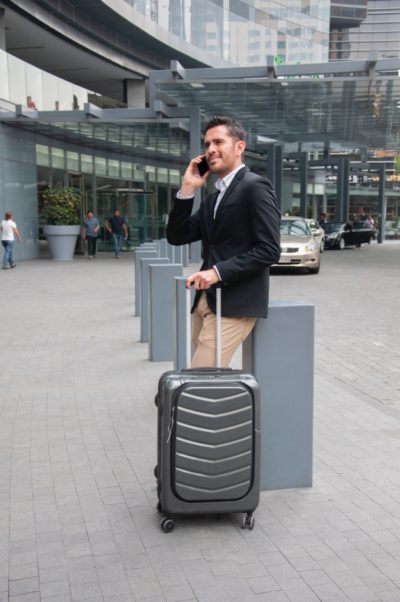 homme affaires aeroport