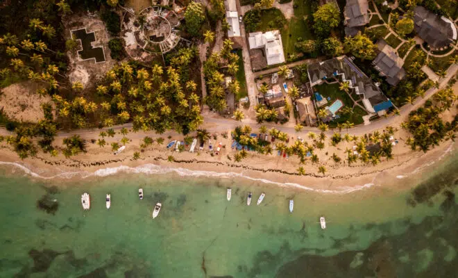 La Côte Camarguaise : dernier littoral sauvage entre Montpellier et les Saintes-Maries-de-la-Mer