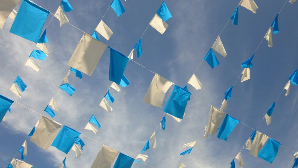 L'avantage des décorations lors d'événements marketing et comment sélectionner un fabricant de guirlande publicitaire