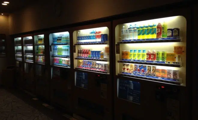 mettre à disposition des appareils de distribution automatique