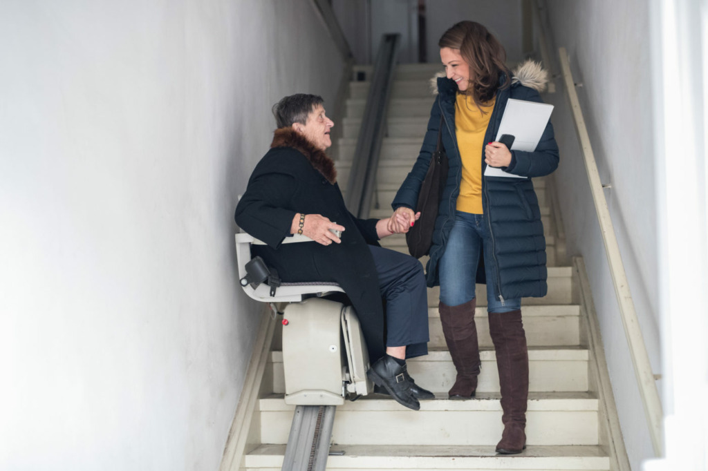 monte-escalier-client