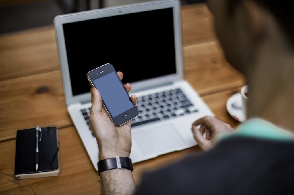 pièces iPhone chez un fournisseur de pièces détachées