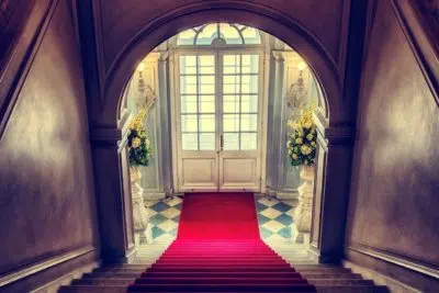 Dérouler le tapis rouge